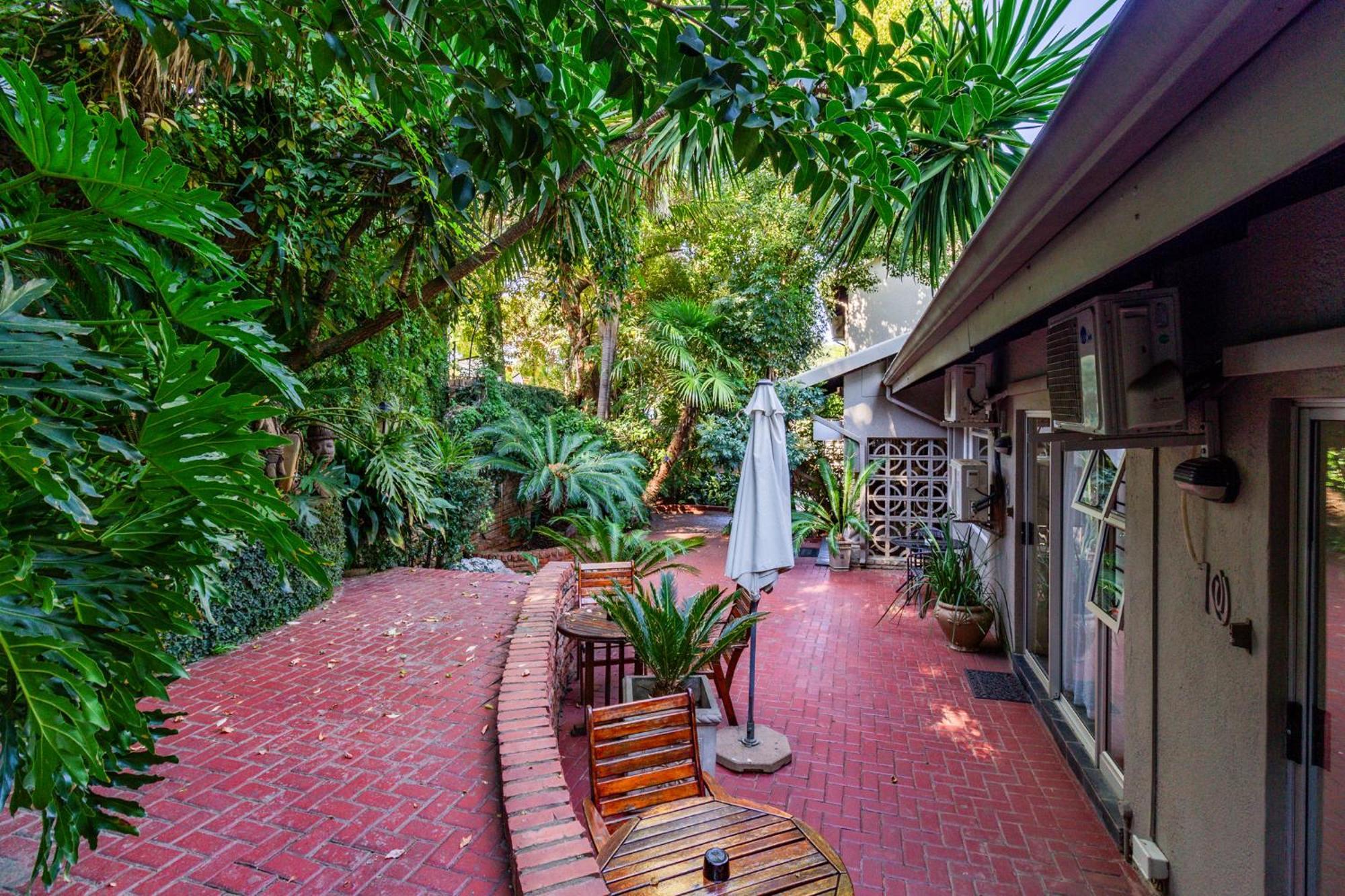 Pumleni Guesthouse Hartbeespoort Exteriér fotografie